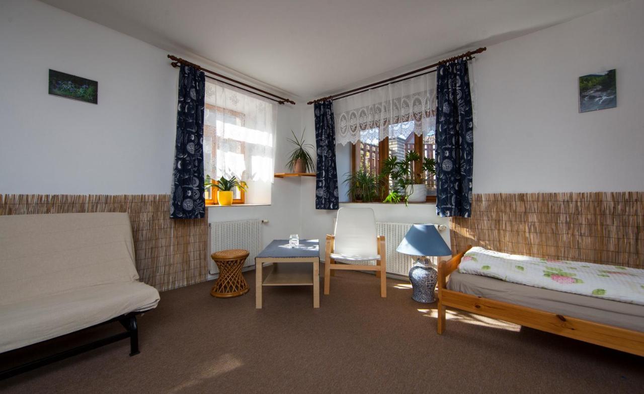 Vegzion - Vegan B&B Svoboda nad Úpou Exteriör bild