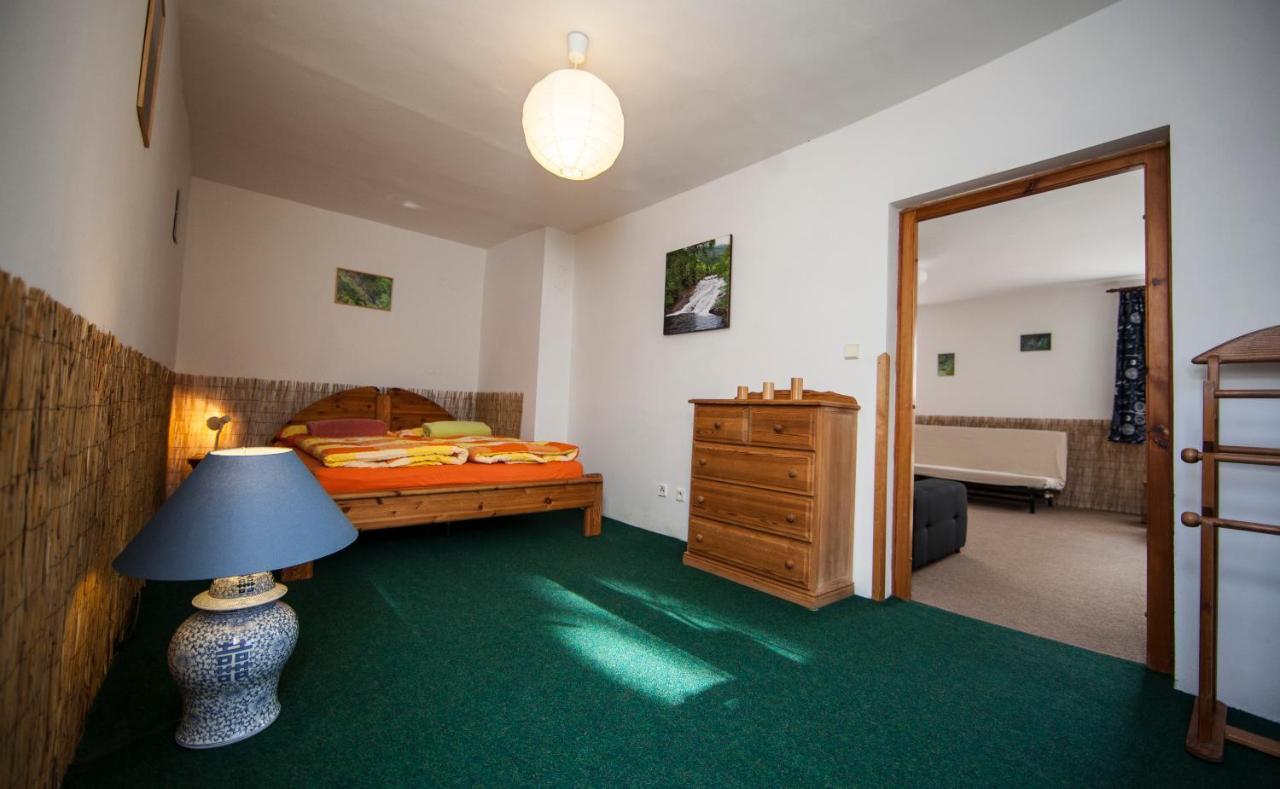 Vegzion - Vegan B&B Svoboda nad Úpou Exteriör bild