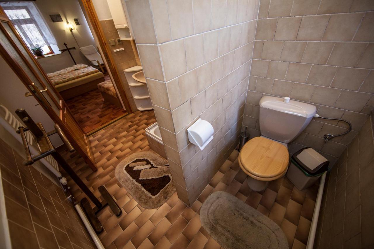 Vegzion - Vegan B&B Svoboda nad Úpou Exteriör bild