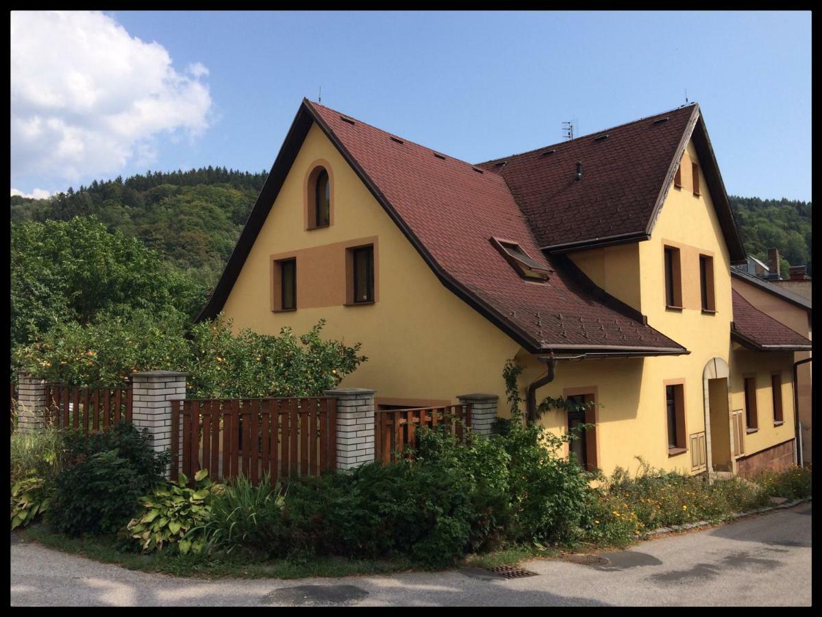 Vegzion - Vegan B&B Svoboda nad Úpou Exteriör bild